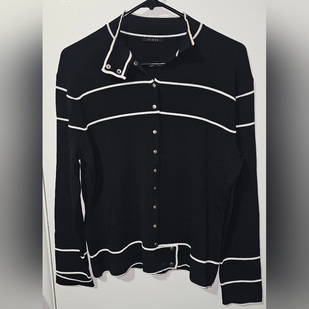 Cyrus Black White Contrast Trim Snap Button Mock Neck Sweater Top XL